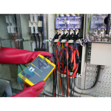 Поверка регистратора качества электроэнергии Fluke 1743