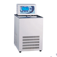 Нагревающие/охлаждающие бани с функцией циркуляции серии DC-1015