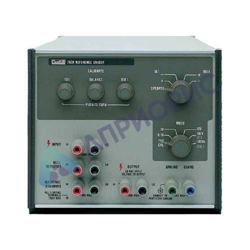 Эталонный делитель Fluke 752A