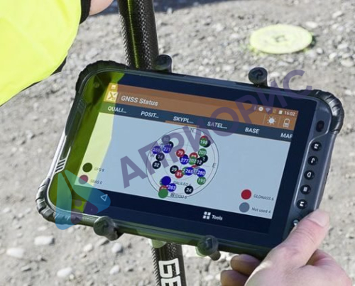 Полевой контроллер GeoMax Zenius800